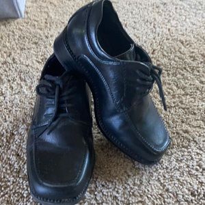 Size 9 little boys black dress shoes